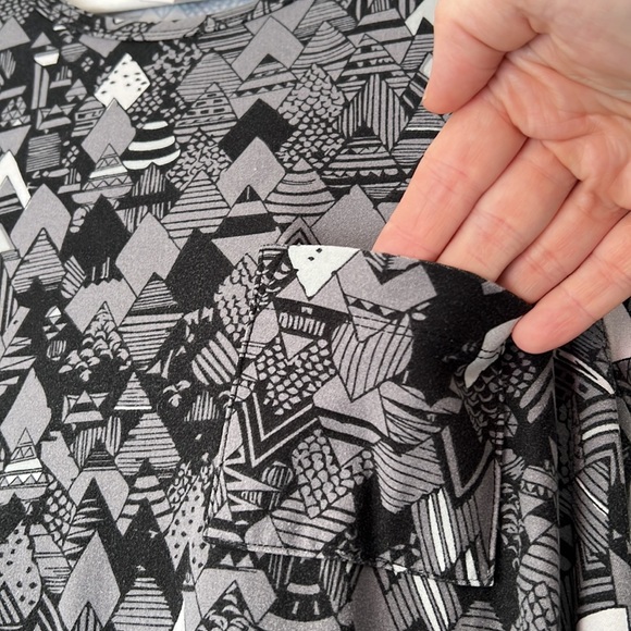 💥3/10 Sale - LuLaRoe Simply Comfortable Dress - Picture 3 of 10